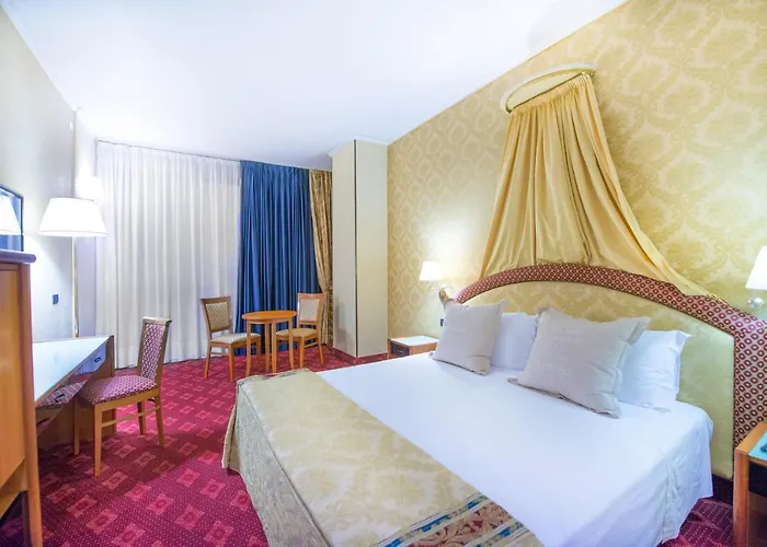 Admiral Art Hotel