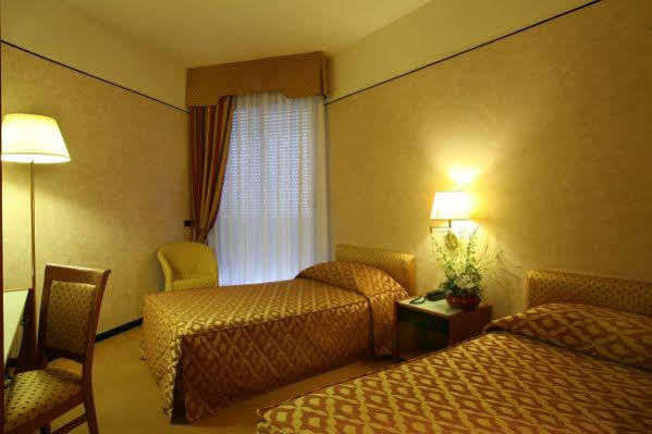 Admiral Art 4* Rimini