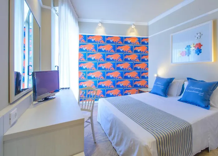 Admiral Art Hotel